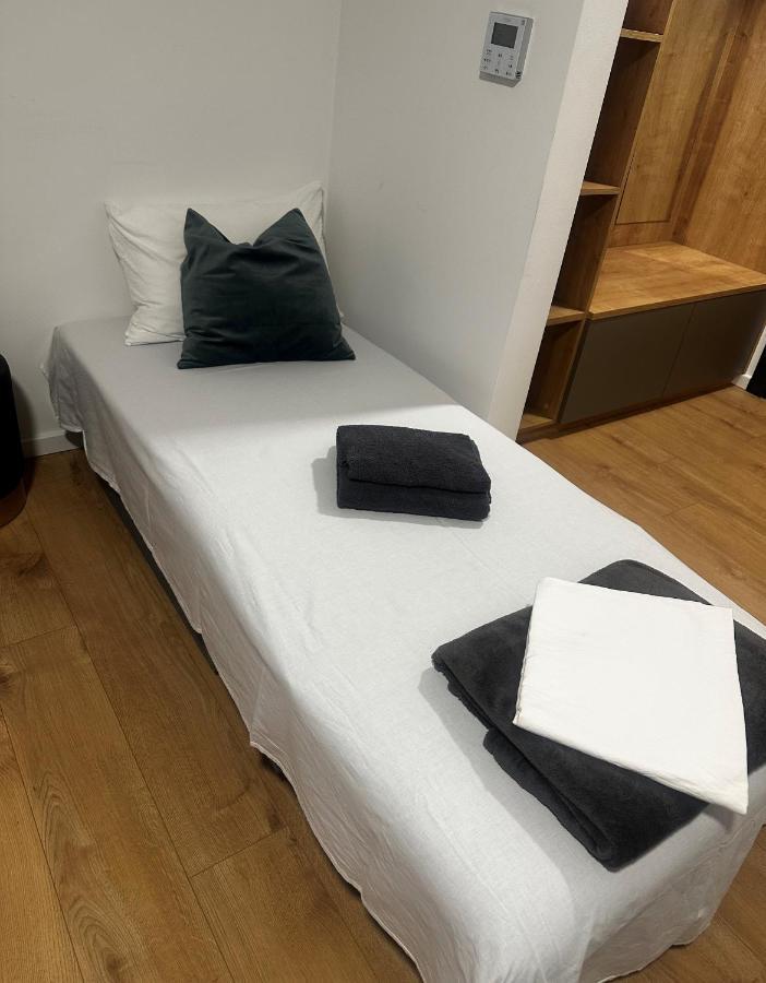 Roomsb Slavonski Brod Exterior photo